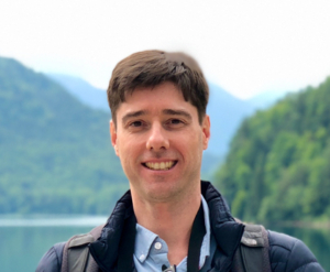 Dr.-Cassio-Campello_Bilingual-Scholars-Award
